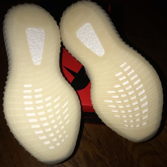 Yeezy Cloud - Picture 4 of 4